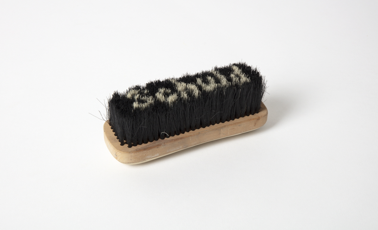 AHN Kyuchul, Unrighteous Brush, 1992, Wood, artificial wool, 6(h)x15x5.5cm