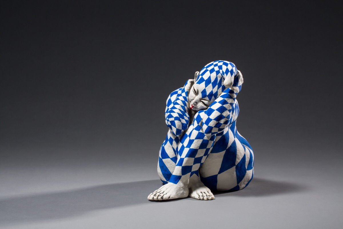 Harlequin (Blue), 2015, ceramics, 13 x 22 x 18(h)cm