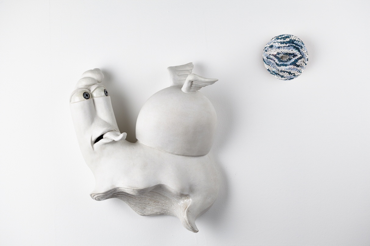 Home Run, 2012, Ceramic, underglaze, glaze, 50x45x18(d)cm